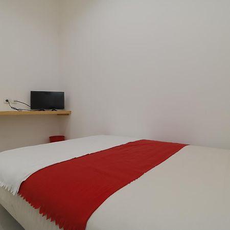 Room 28 Jacarta Exterior foto
